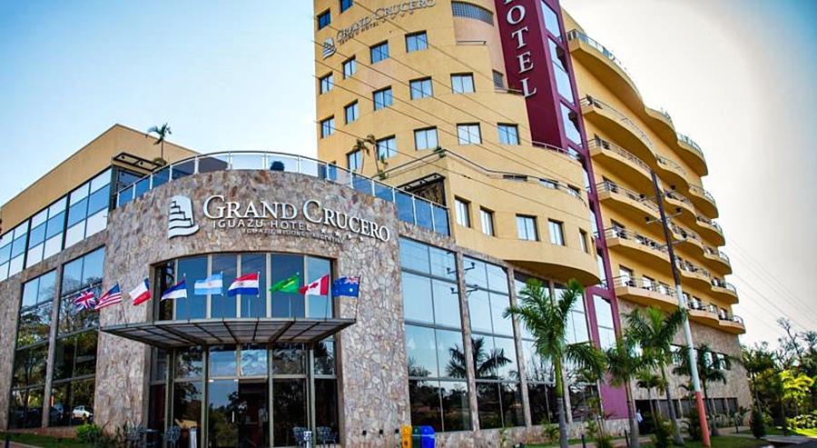 Grand Crucero Hotel Πουέρτο Ιγκουασού Εξωτερικό φωτογραφία